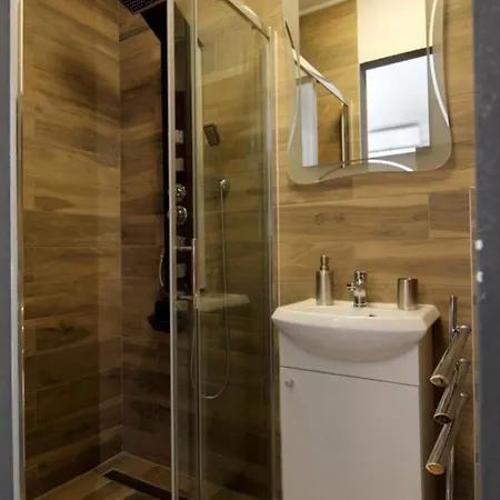 Apartment Fuer 4 Personen Ca 41 Qm In Bale, Istrien Istrische Riviera Bale