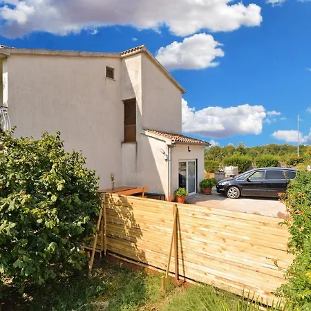 Fuer 4 Personen Ca 41 Qm In Bale, Istrien Istrische Riviera * Bale